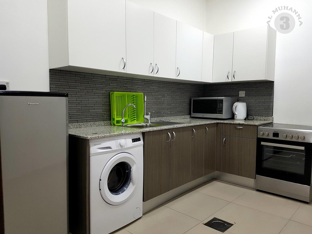 Al Muhanna Plaza Luxury Apartments Kuwait City Bagian luar foto